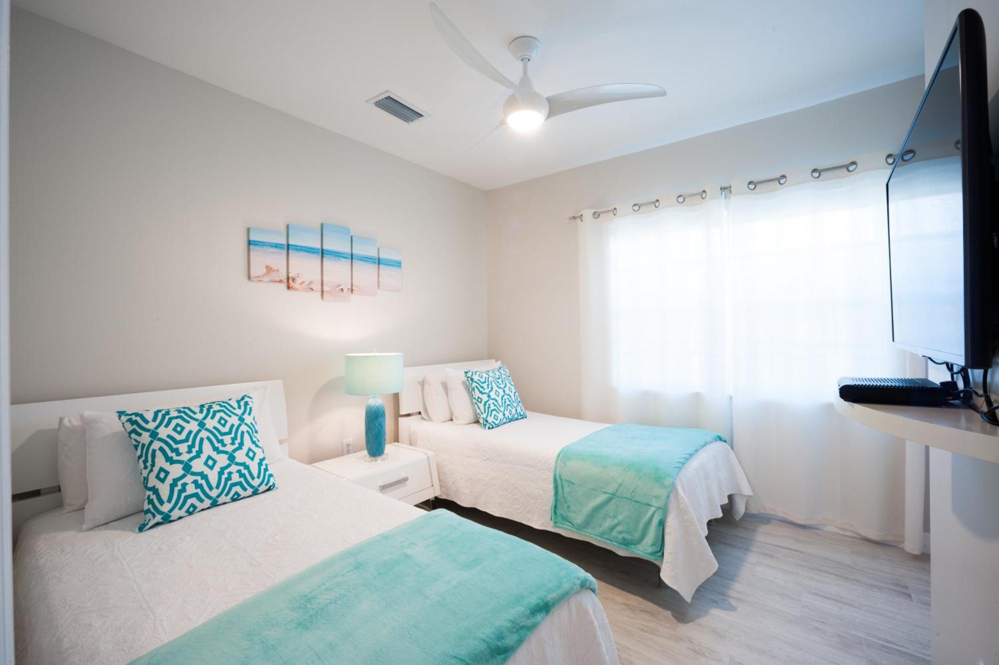 Regal Beach Club George Town Room photo